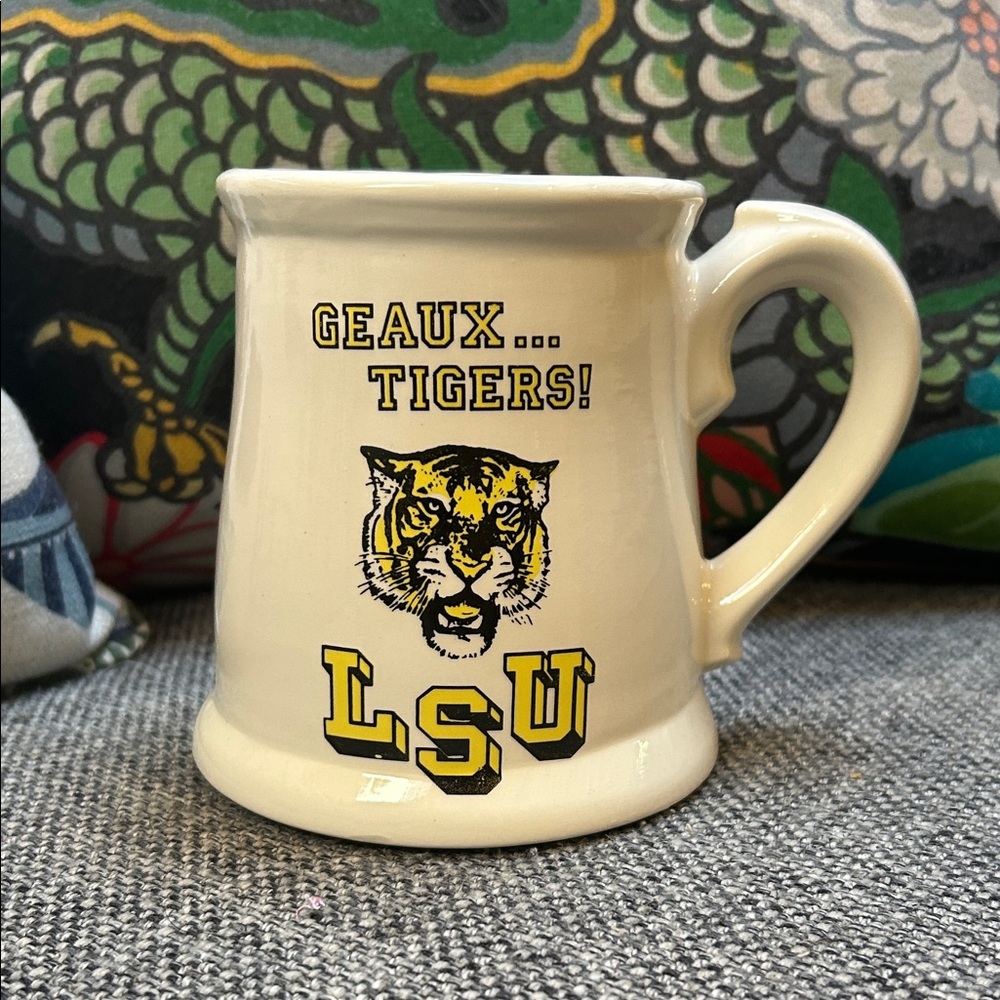 Retro Cream Mug with LSU Vintage Geaux Tigers Design
